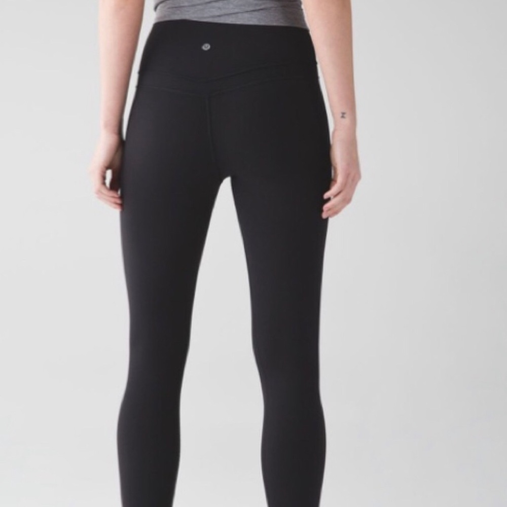 ORIGINAL BLACK LULULEMON ALIGN I PANT 28’ SIZE 2